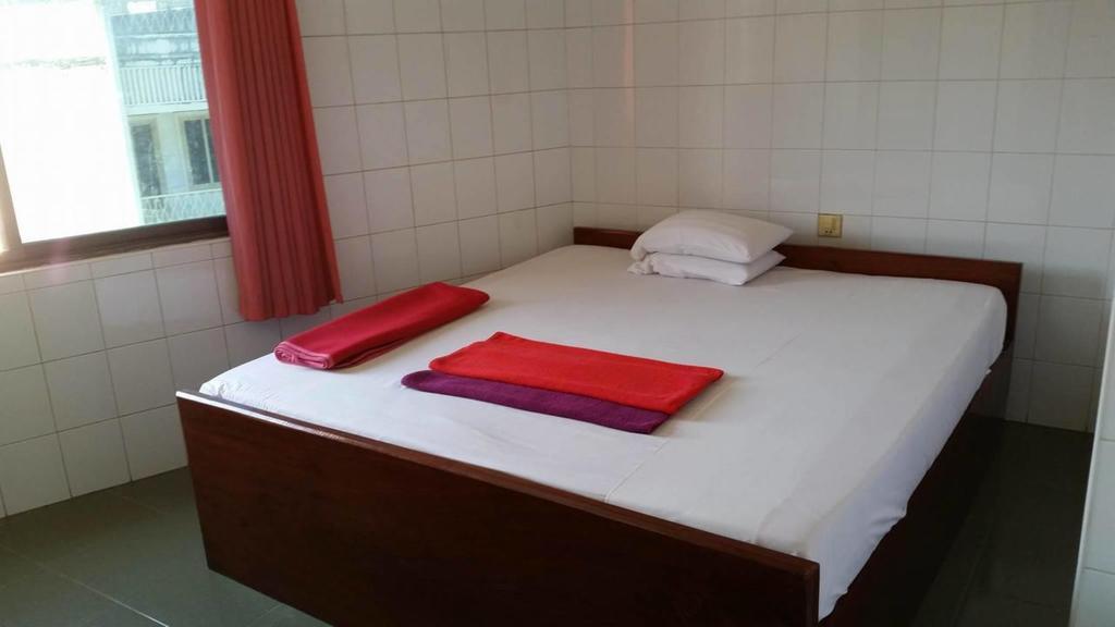 Chhaya Guest House Battambang Exteriör bild