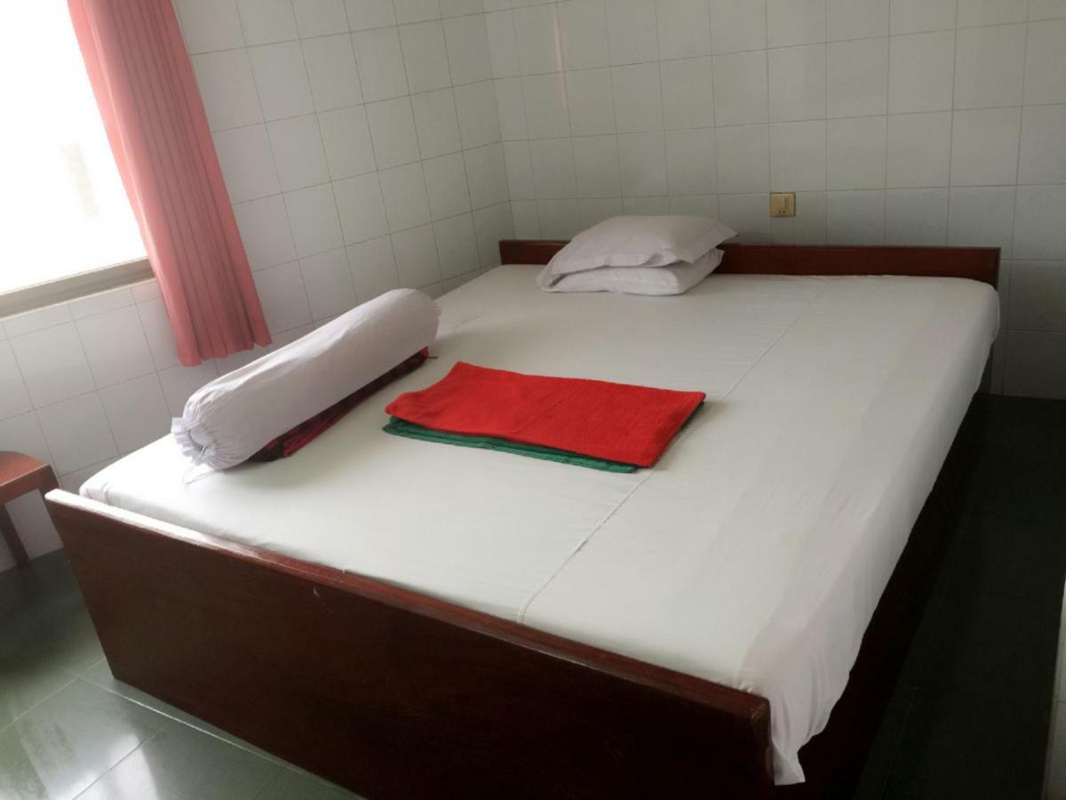 Chhaya Guest House Battambang Exteriör bild